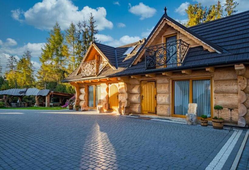 کلبه ییلاقی سوپریور یک خوابه, Leśny Dwór