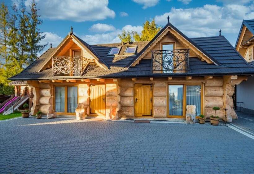 کلبه ییلاقی سوپریور یک خوابه, Leśny Dwór