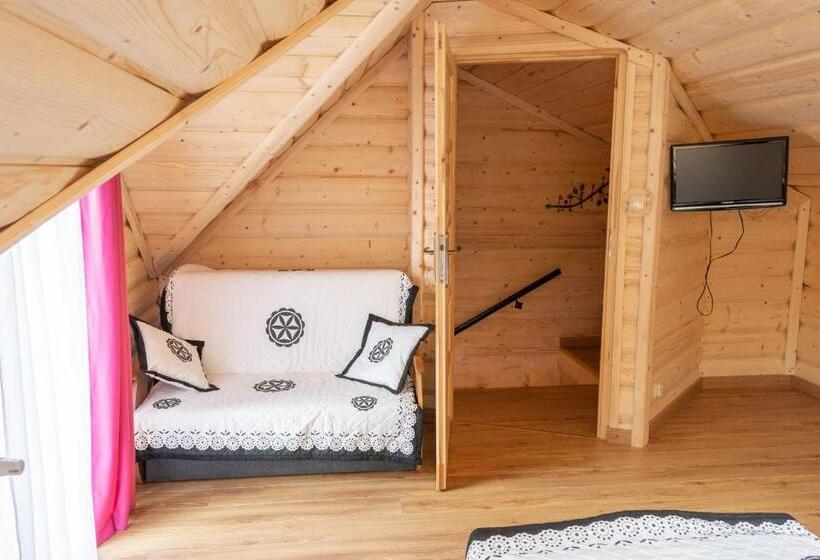 کلبه ییلاقی سوپریور یک خوابه, Leśny Dwór