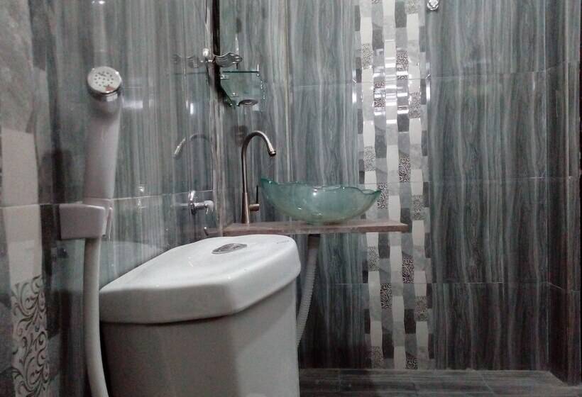 Номер Стандарт, House Of Esanya