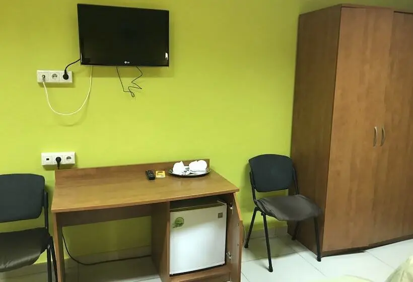 スタンダード4人部屋, Good Cat Hostel