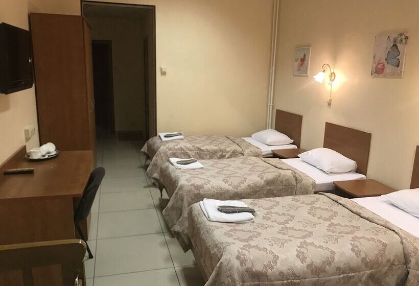 اتاق استاندارد چهار تخته, Good Cat   Hostel