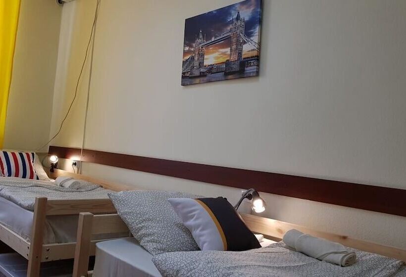 ルームシェアのワンベッド, Hostel Don  Rostov On Don