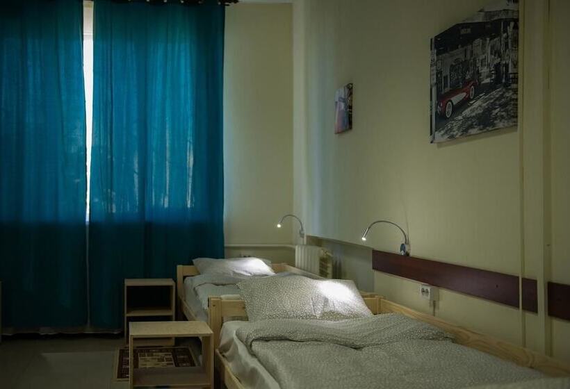 ルームシェアのワンベッド, Hostel Don  Rostov On Don
