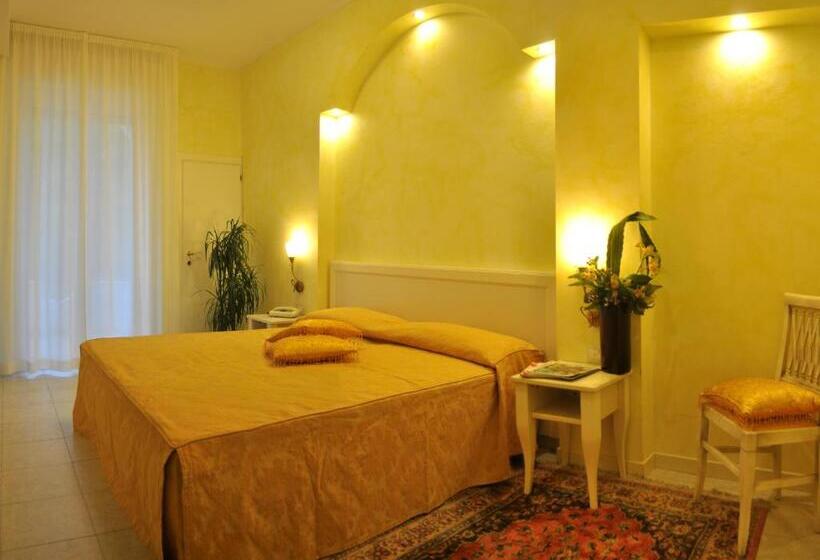 اتاق استاندارد چهار تخته, Il Gabbiano