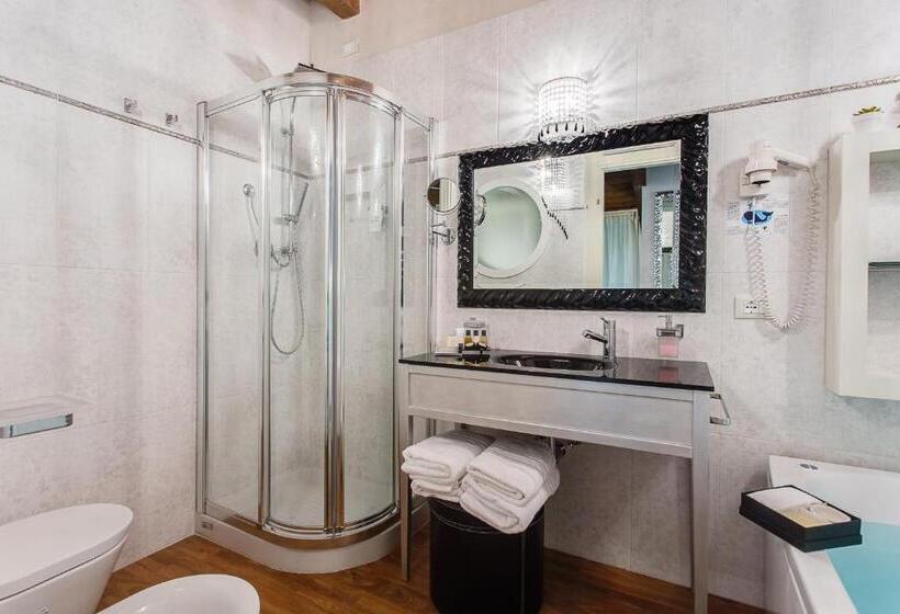 سوییت لوکس, Il Gabbiano