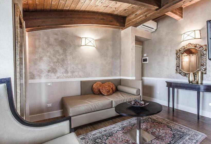 سوییت جونیور, Il Gabbiano