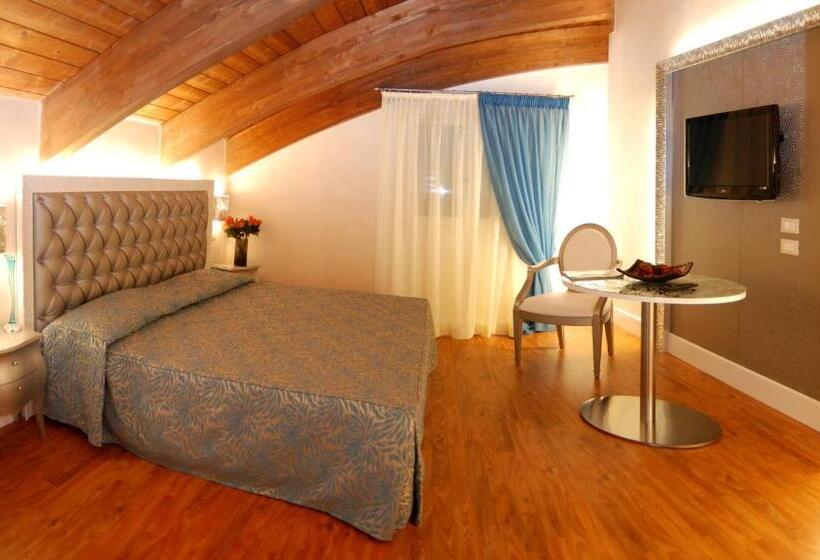 سوییت لوکس, Il Gabbiano