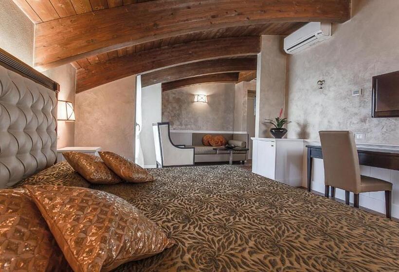 سوییت جونیور, Il Gabbiano