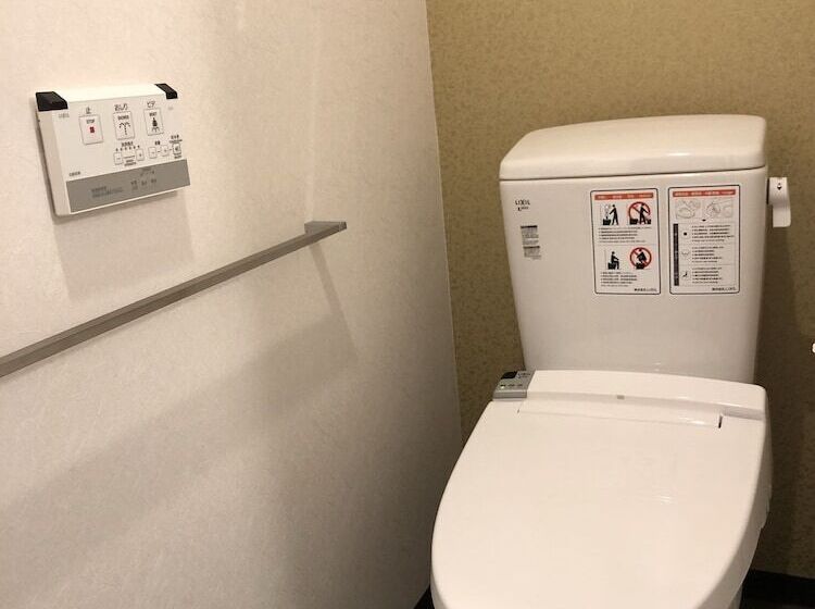 スタンダードルーム, Kuromon Crystal