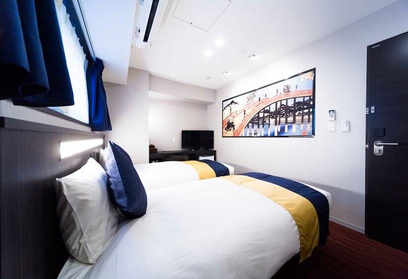 スタンダードトリプルルーム, Kuromon Crystal