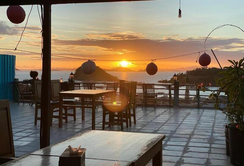 豪华家庭房间, Pesona Bali Room And Restaurant