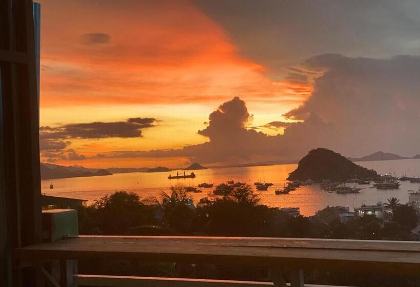 豪华家庭房间, Pesona Bali Room And Restaurant