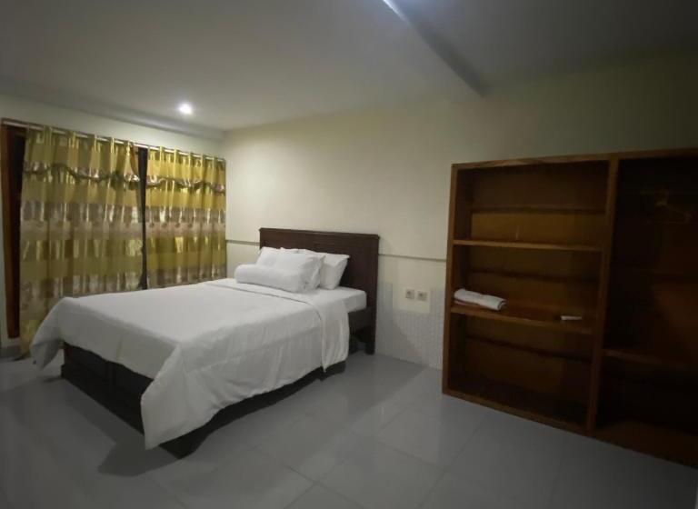 豪华家庭房间, Pesona Bali Room And Restaurant