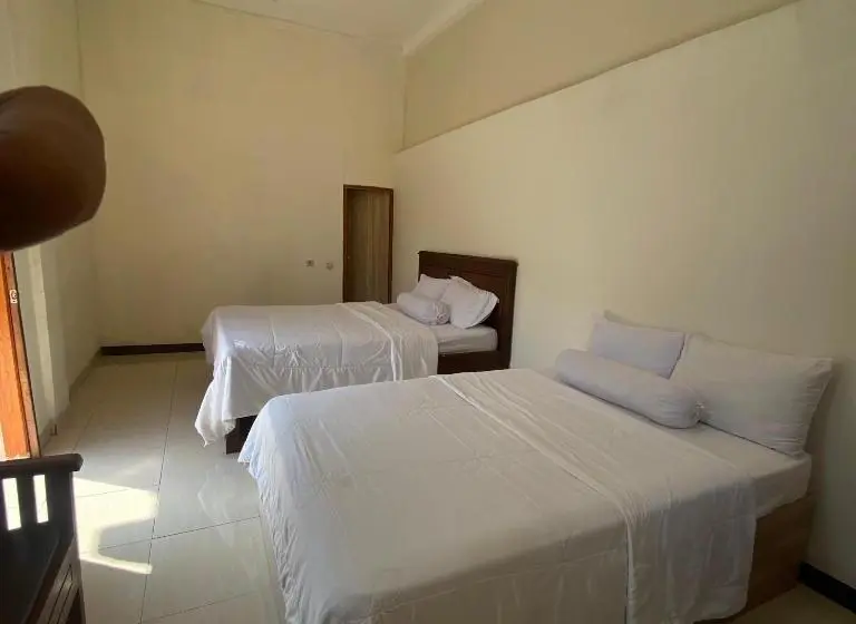 اتاق لوکس خانوادگی, Pesona Bali Room And Restaurant