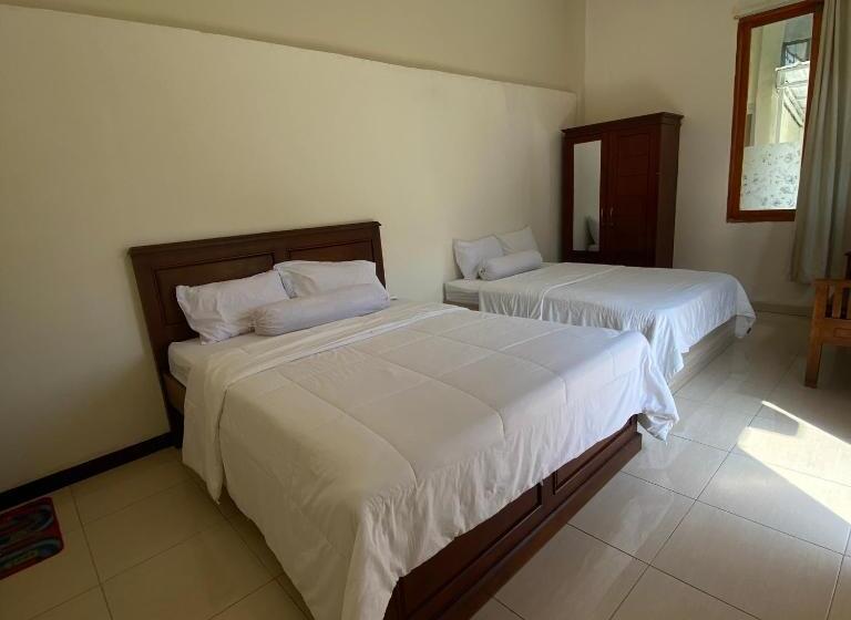 豪华家庭房间, Pesona Bali Room And Restaurant