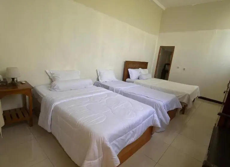 اتاق لوکس خانوادگی, Pesona Bali Room And Restaurant