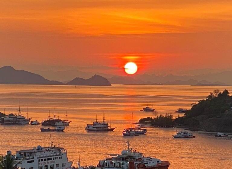 带海景的豪华间, Pesona Bali Room And Restaurant