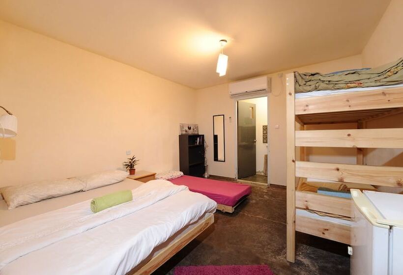 Pokój Rodzinny, Spice Quarter Inn