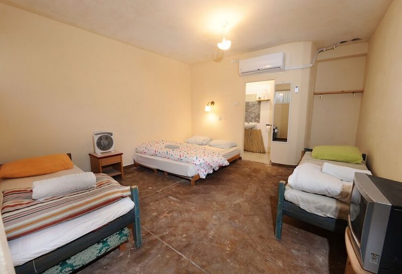 Pokój Rodzinny, Spice Quarter Inn