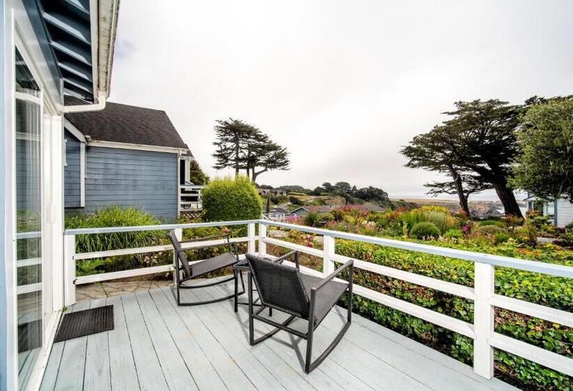 발코니가 있는 스위트, Agate Cove Inn