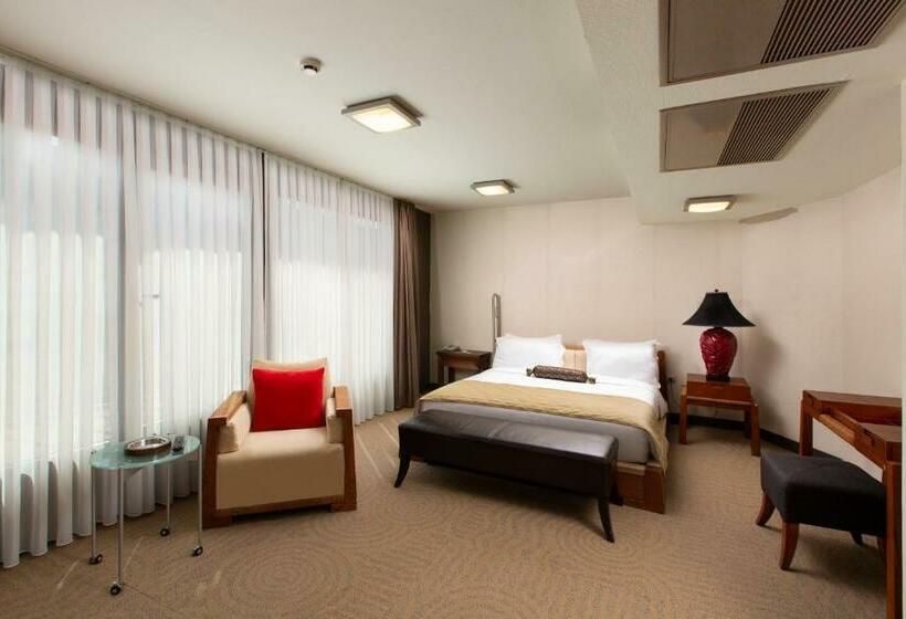 سوئیت پنت هاوس, Nippon