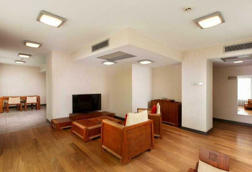 سوئیت پنت هاوس, Nippon