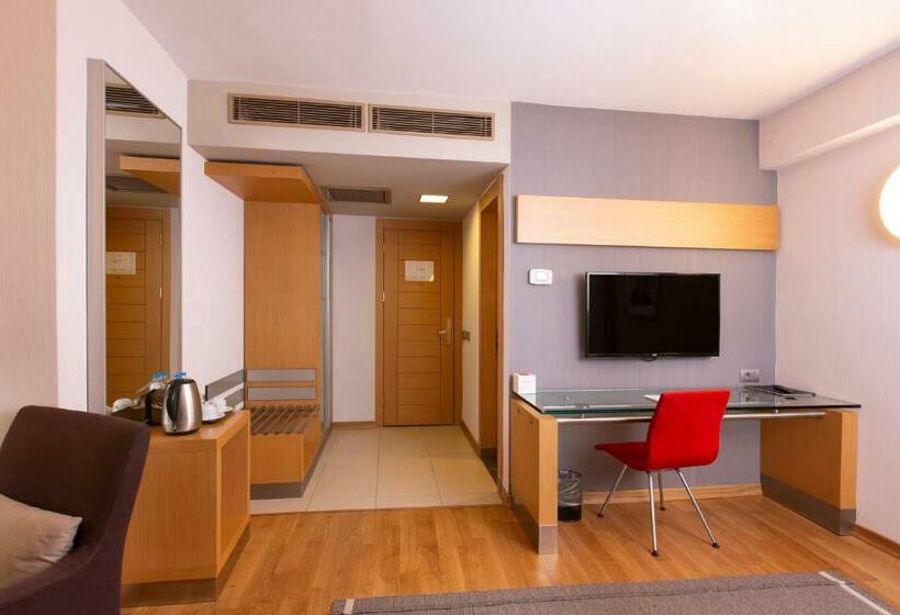 اتاق لوکس خانوادگی, Nippon