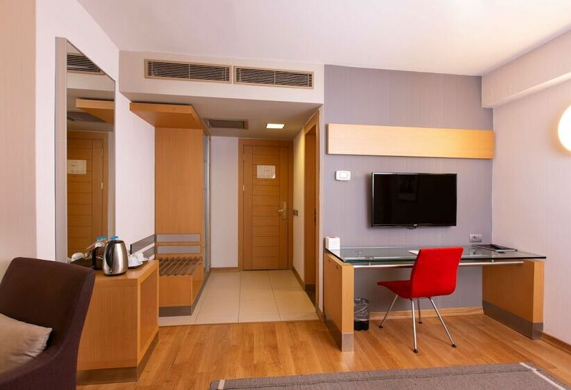 اتاق لوکس خانوادگی, Nippon