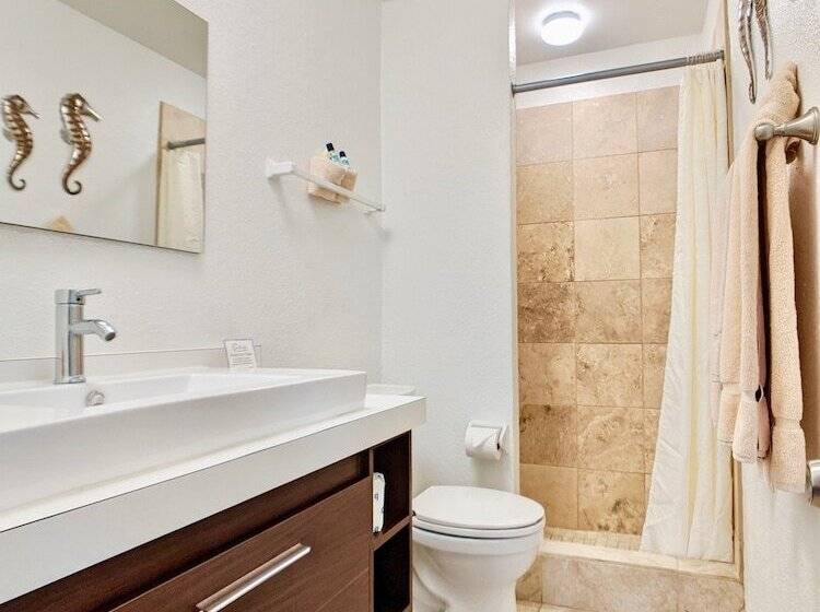 سوییت با چشمانداز دریا, Sand Castle On The Beach Adults Only