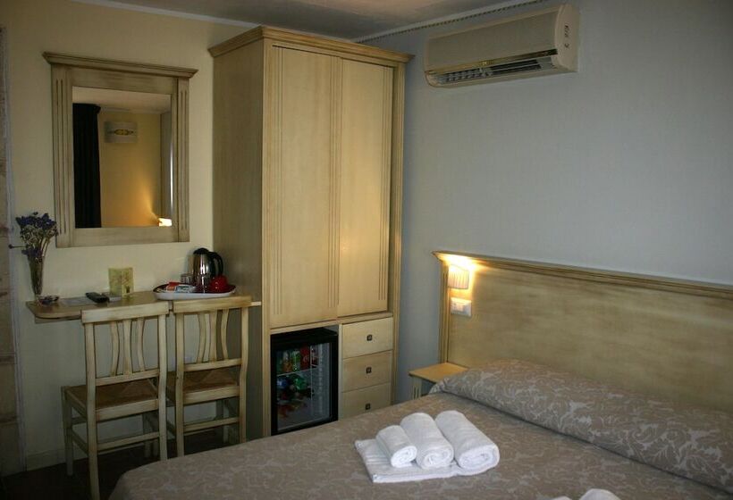 غرفة قياسية مزوَّدة بشُرفة, B&b Residenza Cardinale