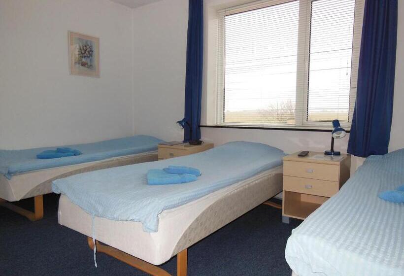 标准三人间共用浴室, Bed & Breakfast Sirius