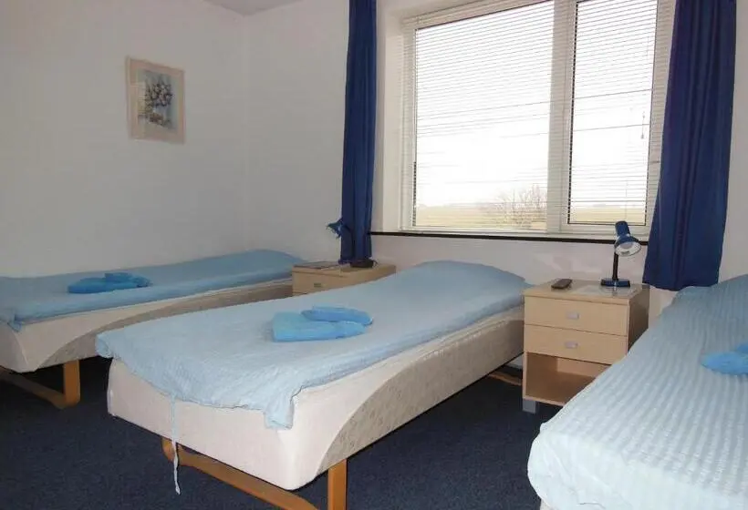اتاق استاندارد سه تخته با سرویس بهداشتی مشترک, Bed & Breakfast Sirius