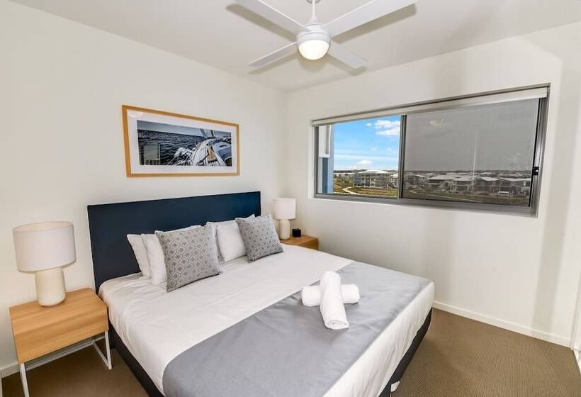 带3个卧室的公寓, Aquarius Kawana