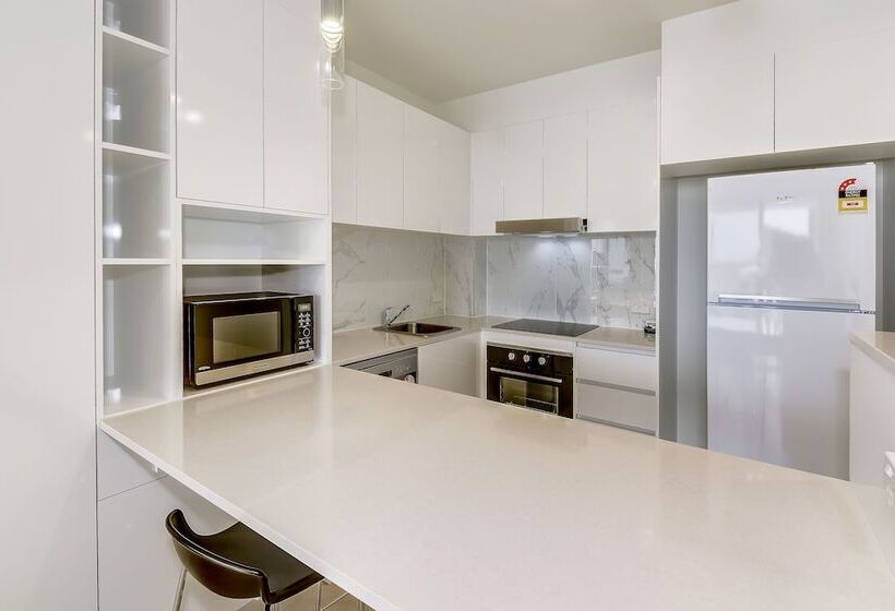 带3个卧室的公寓, Aquarius Kawana