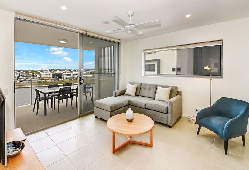 带3个卧室的公寓, Aquarius Kawana