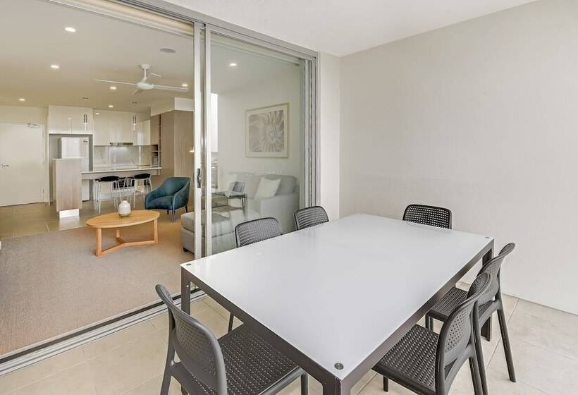 带3个卧室的公寓, Aquarius Kawana