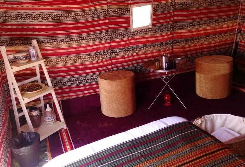 چادر با خدمات رفاهی استاندارد, Al Sarmadi Desert Night Camp