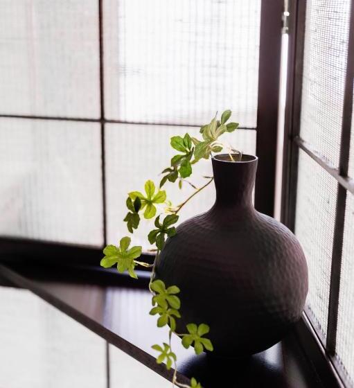 اتاق استاندارد چهار تخته, Guesthouse Miyabi