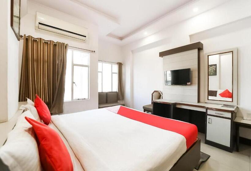 غرفة قياسية, Utsav