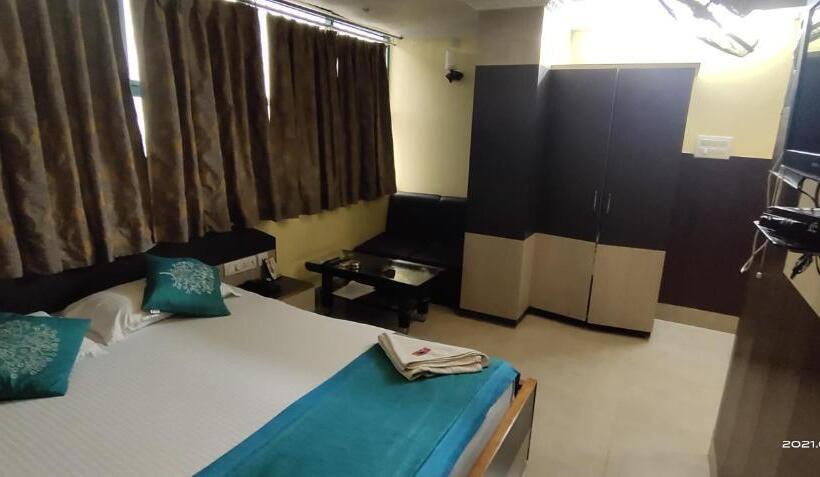 اتاق لوکس, Royal Residency