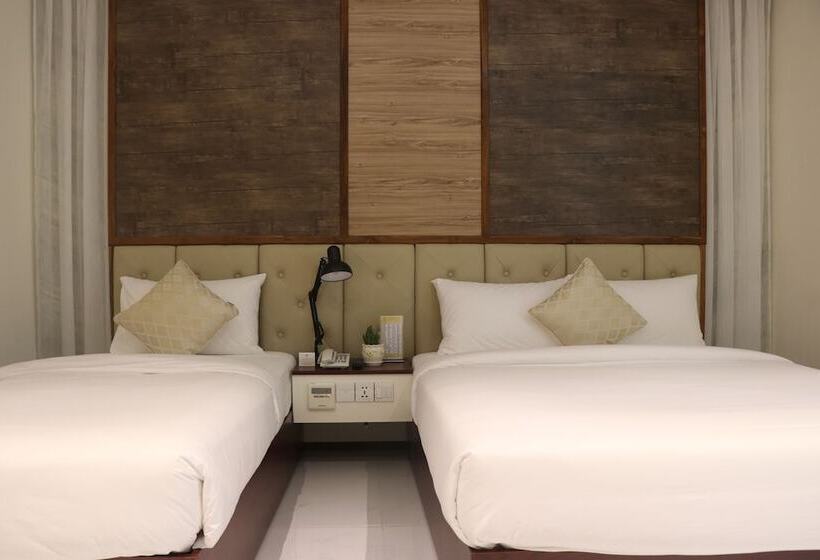 חדר סטנדרט לשלושה, Lcs Hotel & Apartment