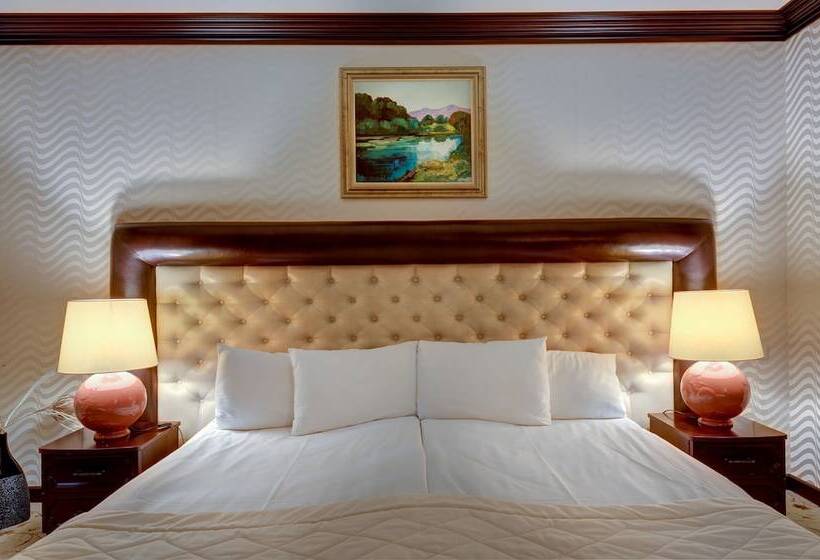 סוויטת ג'וניור נוף הרים, Shiroka Laka