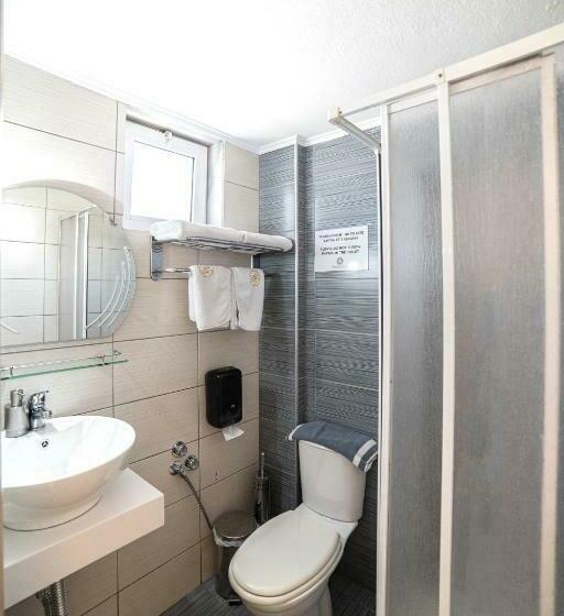 スタンダード４人部屋, Villa Nickolas