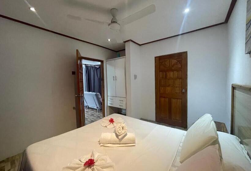 استودیوی استاندارد, Villa Rafia