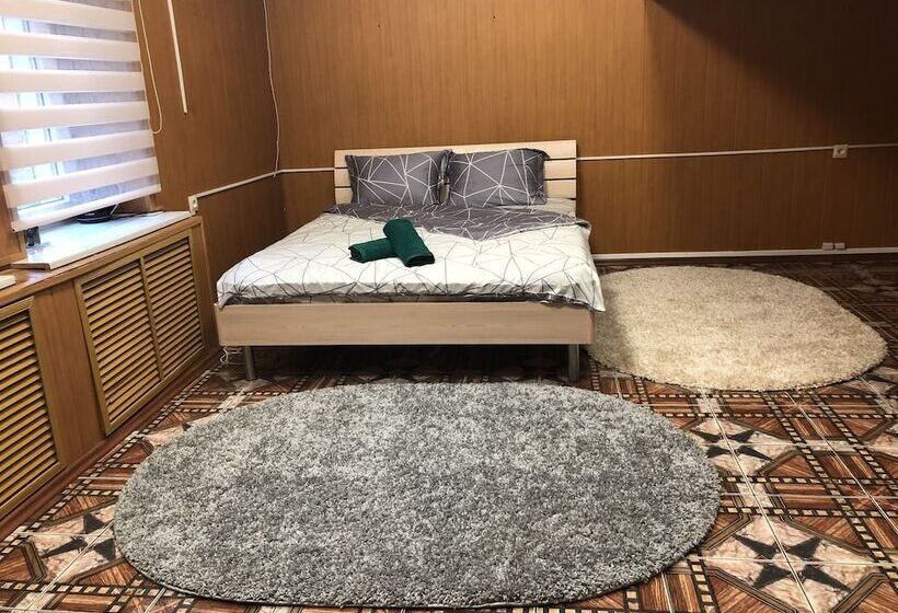 Семейный Номер, Port House Hostel