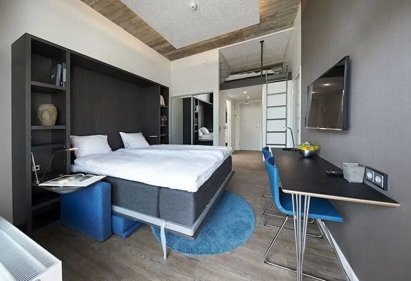 スタンダードスタジオ, Living Suites