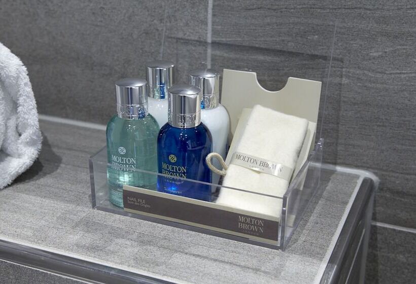 شقة غرفتين, Living Suites