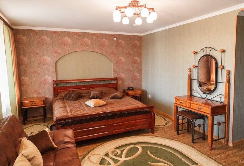 سوییت, Mercury Hotel Complex