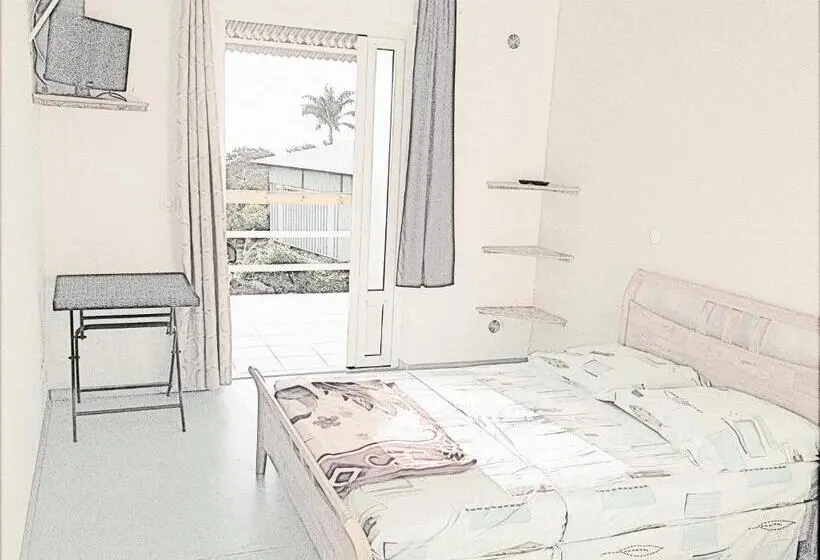 اتاق استاندارد سه نفره, Gite Hotel La Caz Des Orangers